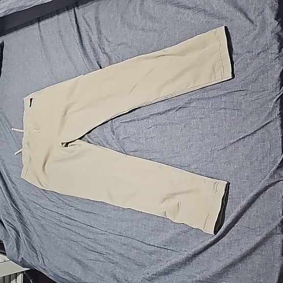 Hollister pants beige - Picture 2 of 3